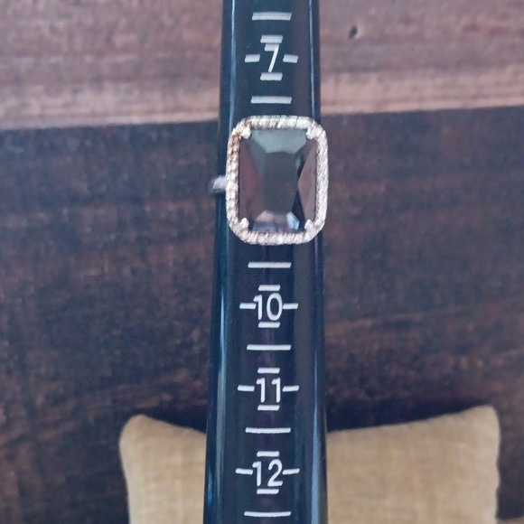 Rectangular Multi Faceted Deep Red Glass Silver Ring - Picture 12 of 15